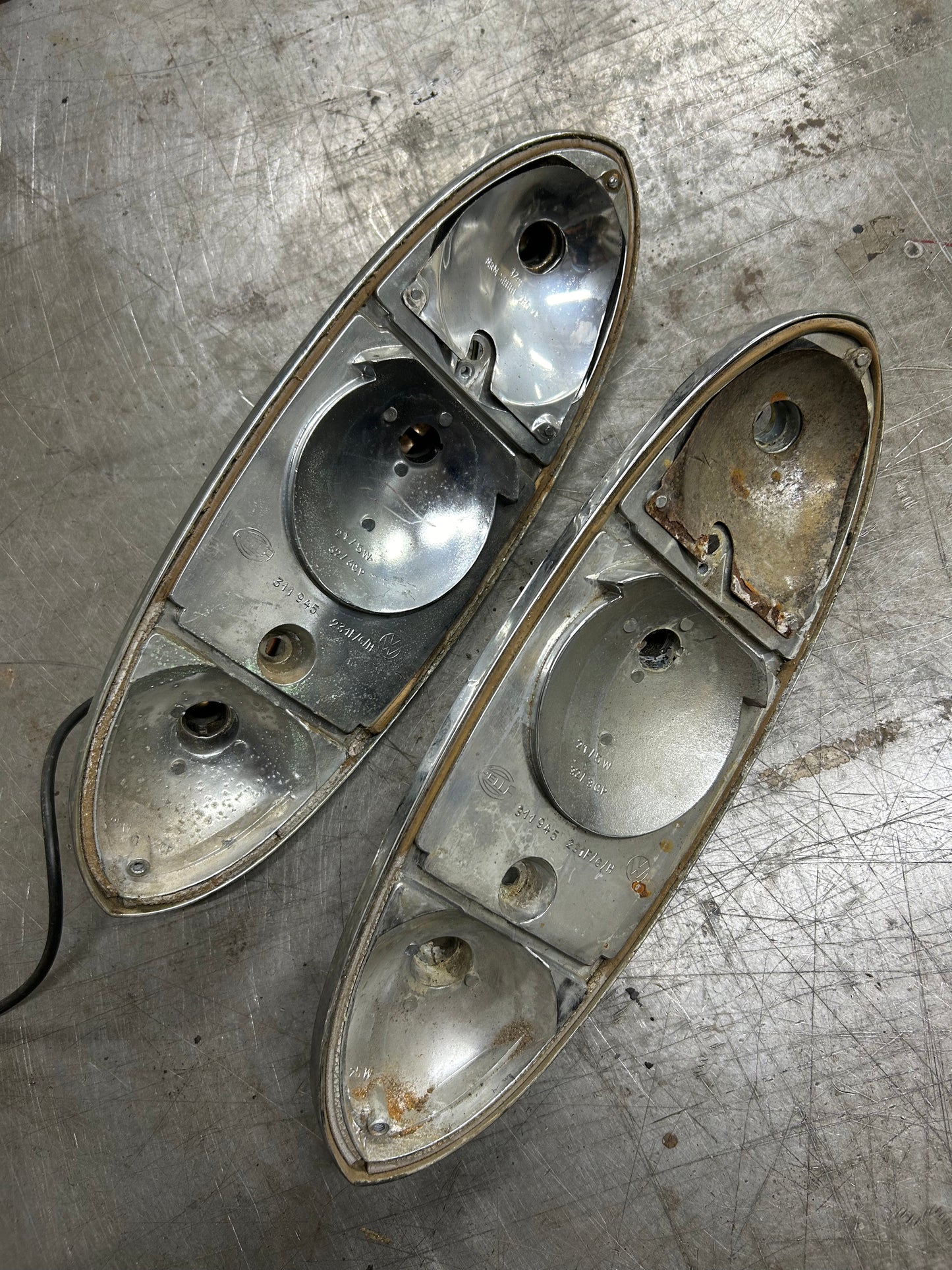 1970-74 Type 3/72-74 Ghia Taillight Housings