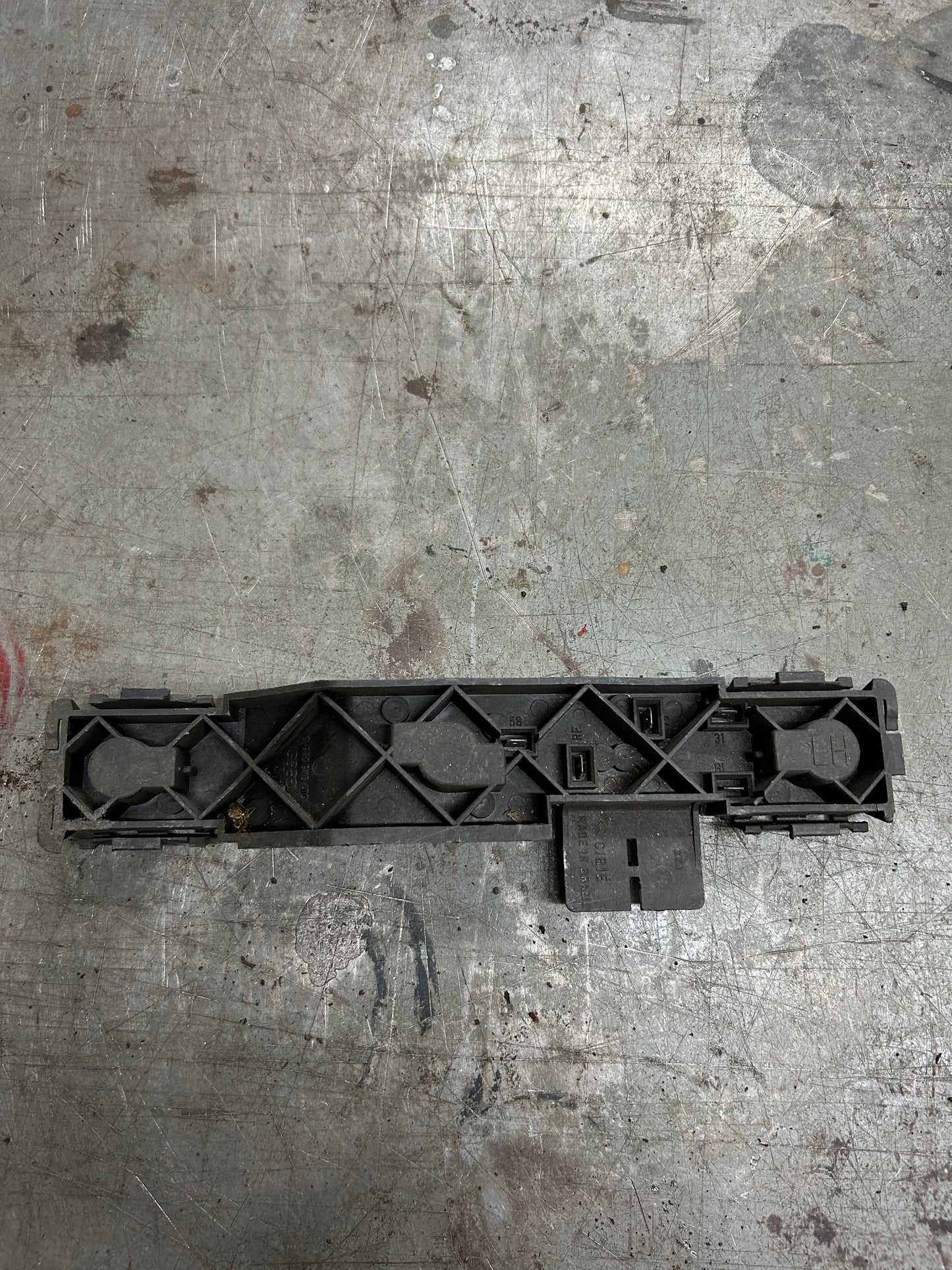 1987-92 Fox Left Rear Tail Light Bulb Tray
