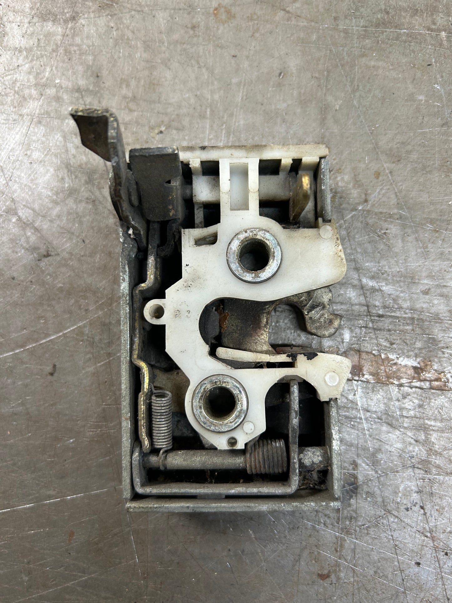 1981-92 MK1 Rabbit Convertible Right Door Latch