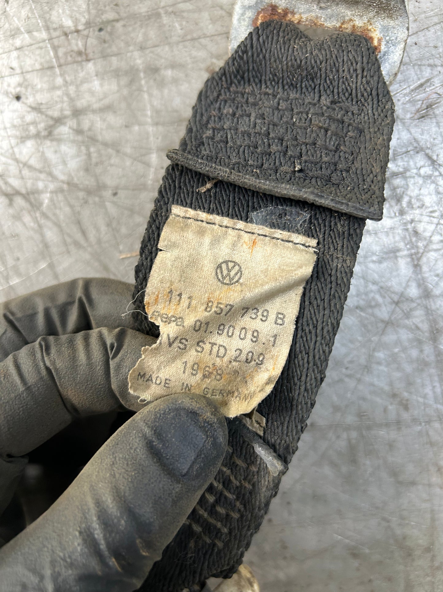 1968-71 Type 1 Beetle Rear Seat Belt Receiver