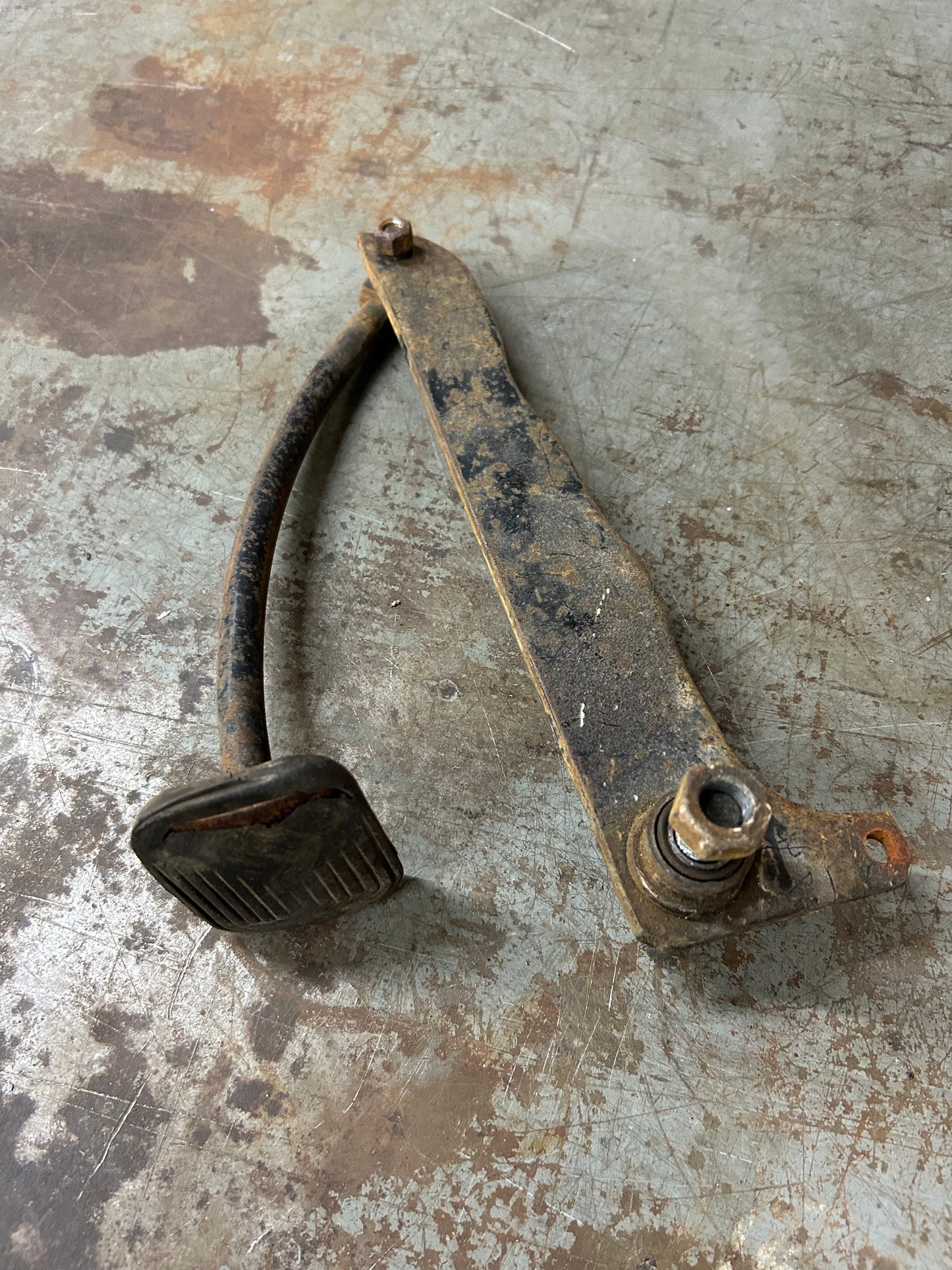 Type 2 Baywindow Bus Brake/Clutch Pedal W/Pivot
