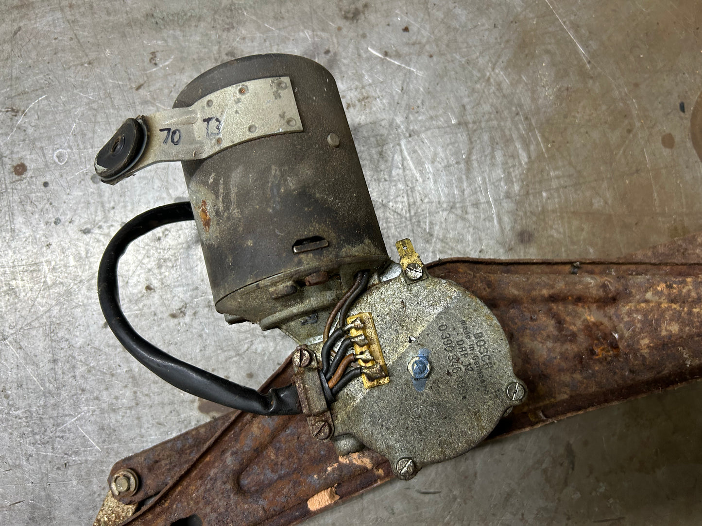 1970 Type 3 Squareback/Fastback Wiper Assembly