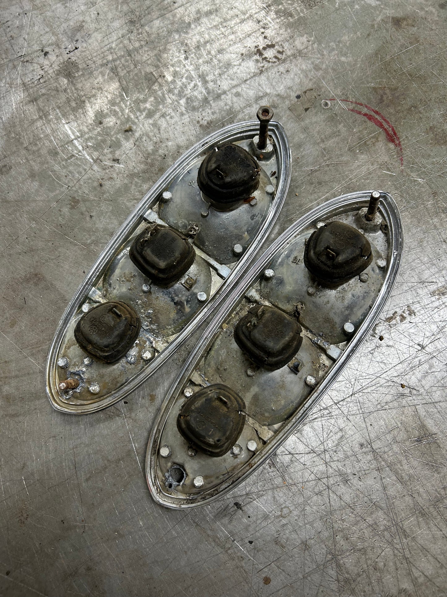 1970-71 Karmann Ghia Taillight Housings