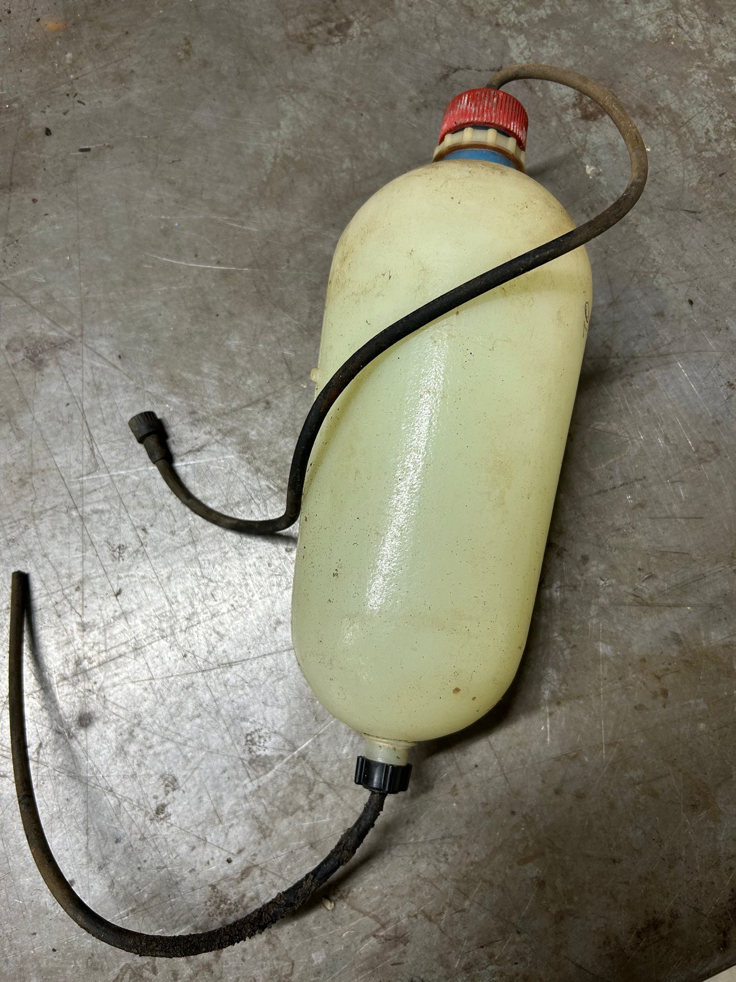 Late Type 3/Ghia Washer Bottle