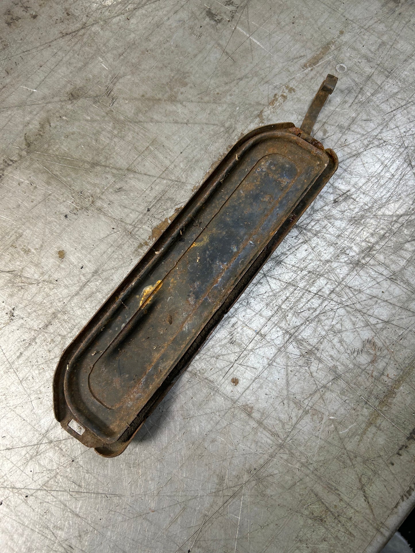 Type 3 Belt Cover Tin