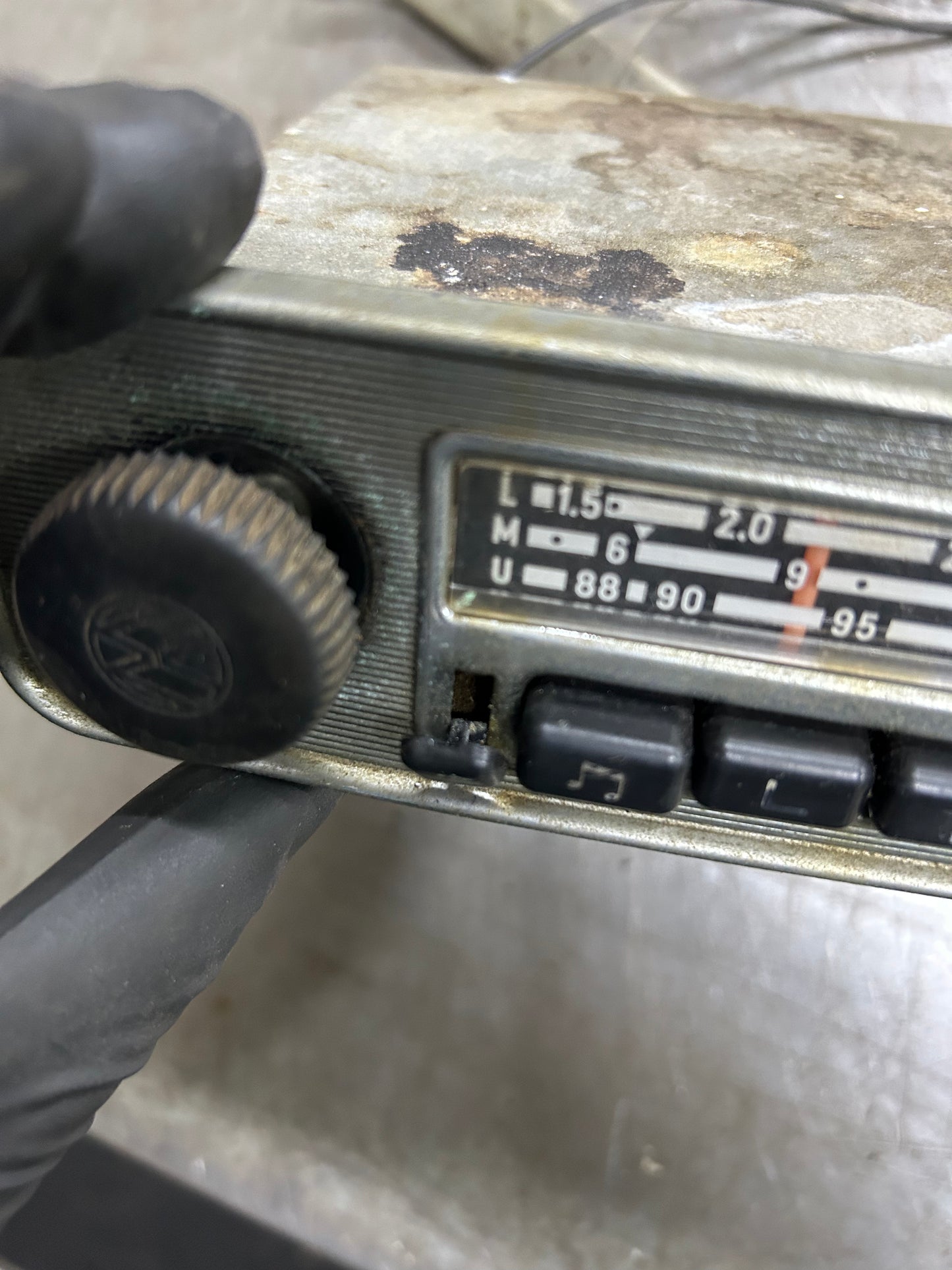 Grundig Emden LMU Radio