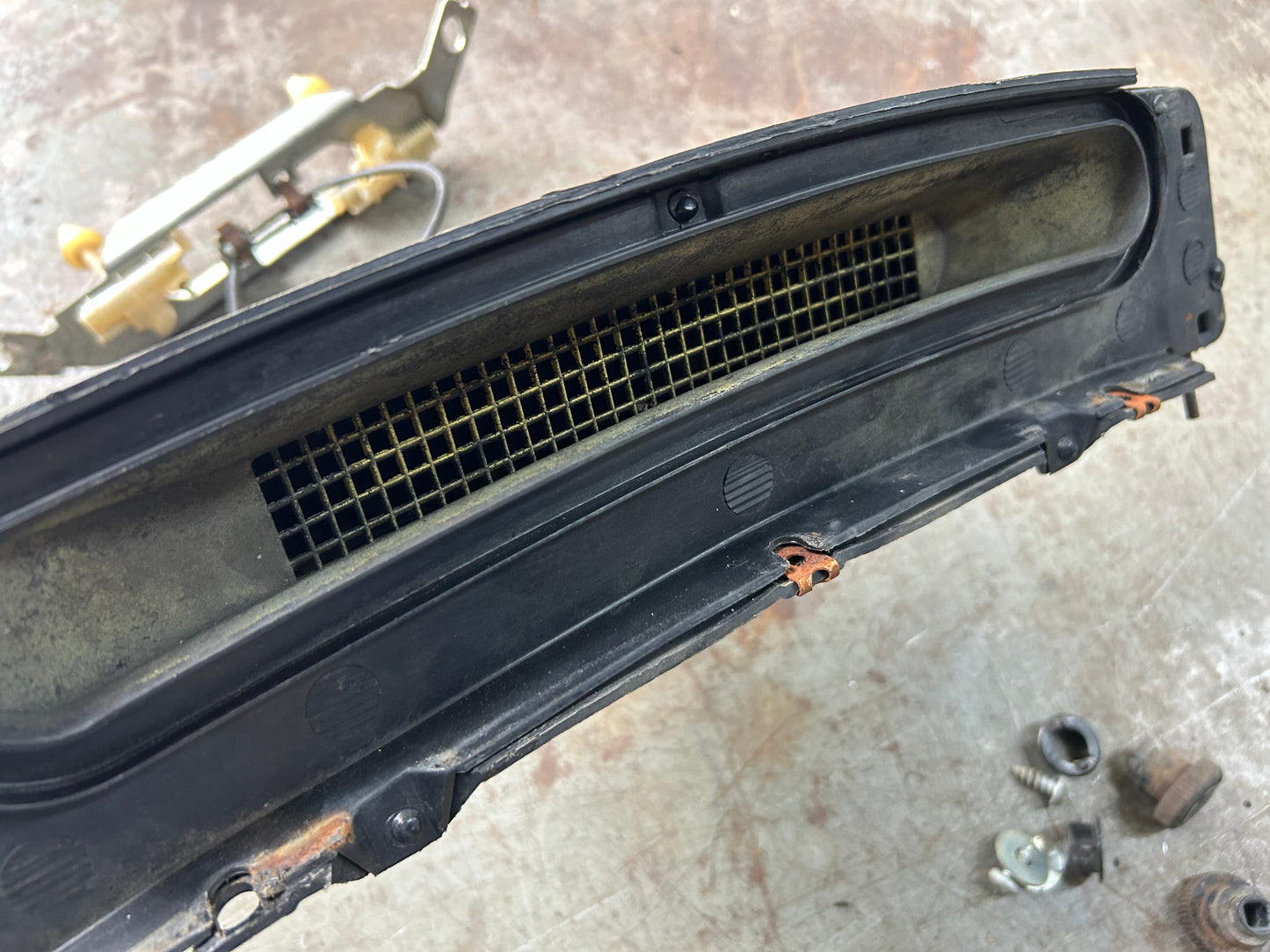 1968-77 Type 1 Standard Beetle Fresh Air Intake