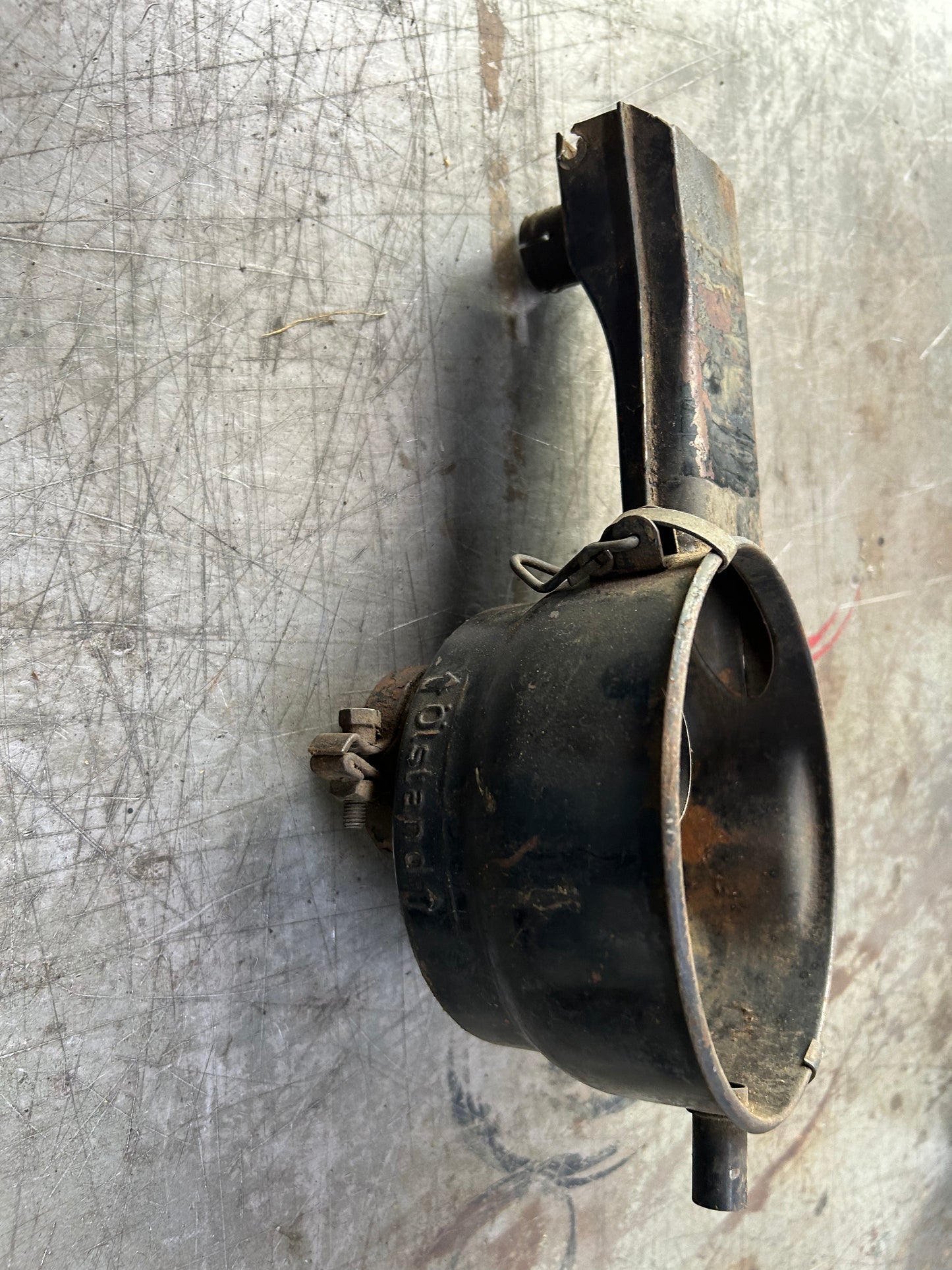1965-Earlier Type 1 Beetle Air Cleaner Base