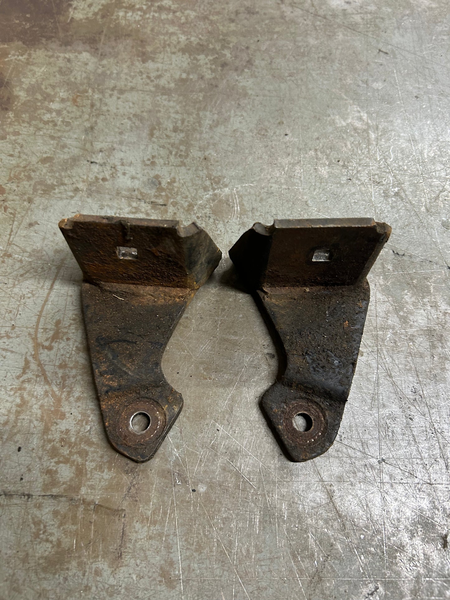 1972-79 Type 2 Baywindow Bus Engine Mount Bracket Pair