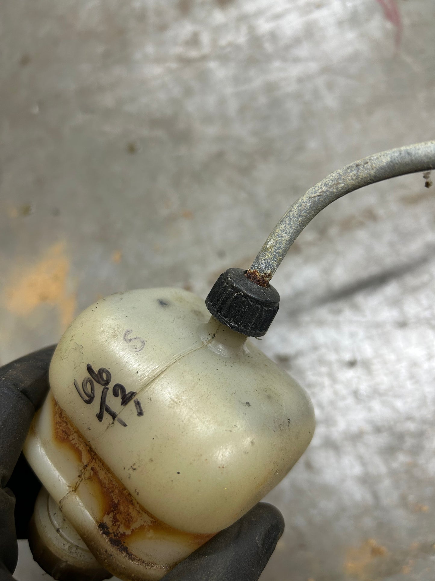 Early Type 3 Brake Fluid Reservoir