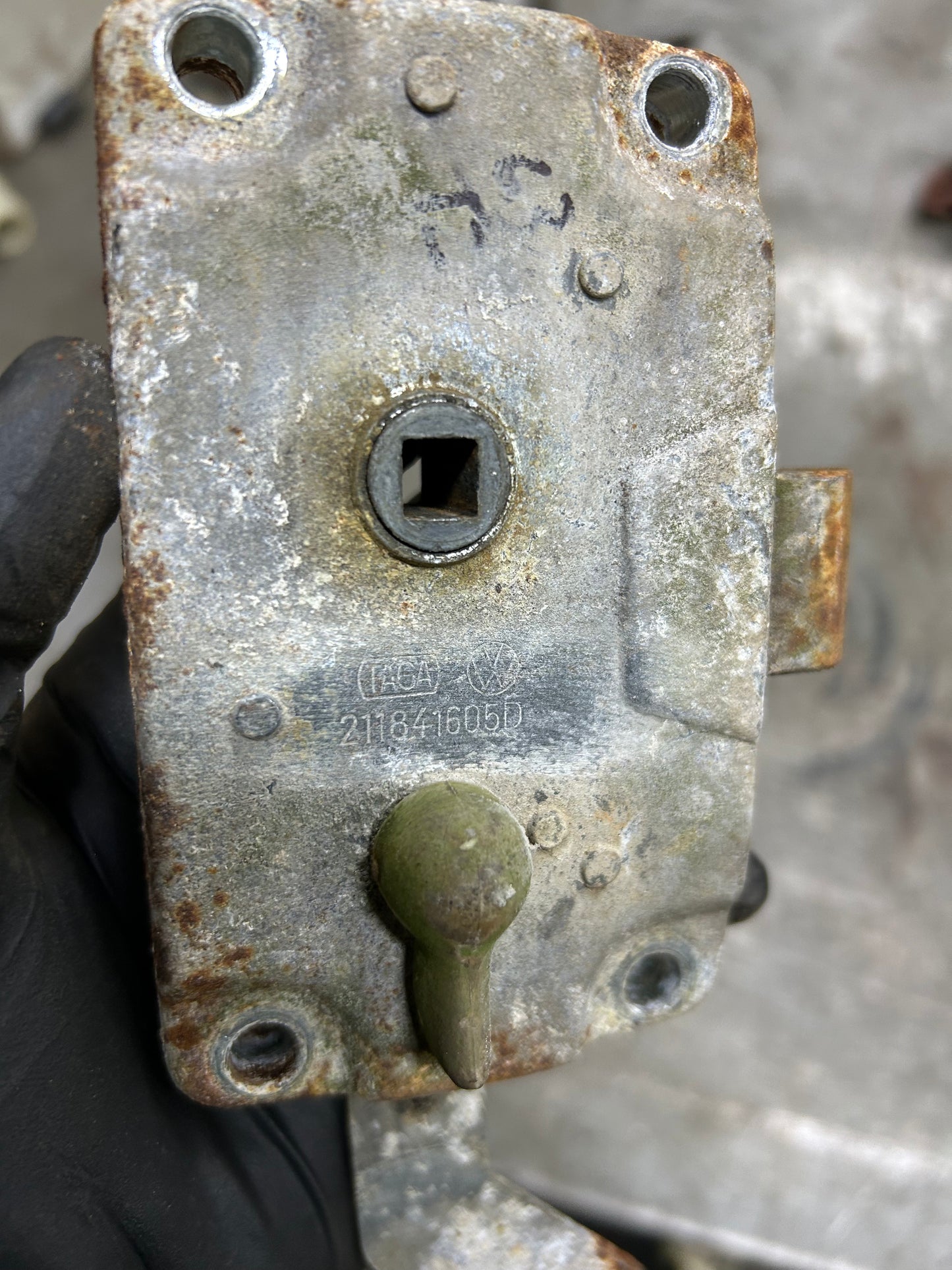 1955-67 Type 2 Bus Side Door Latch