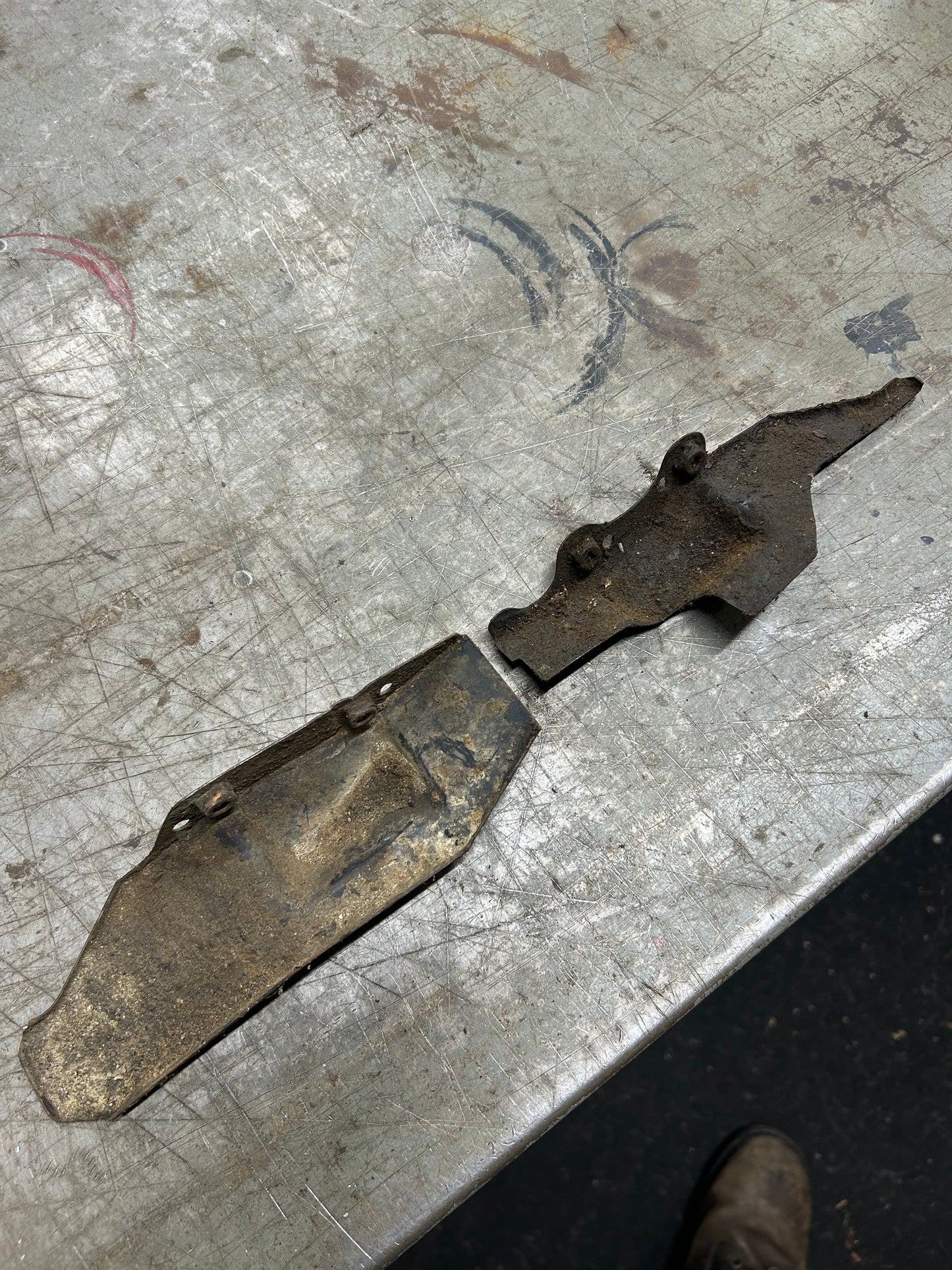 Type 1/2/Ghia Engine Lower Cylinder Deflector Tin Pair