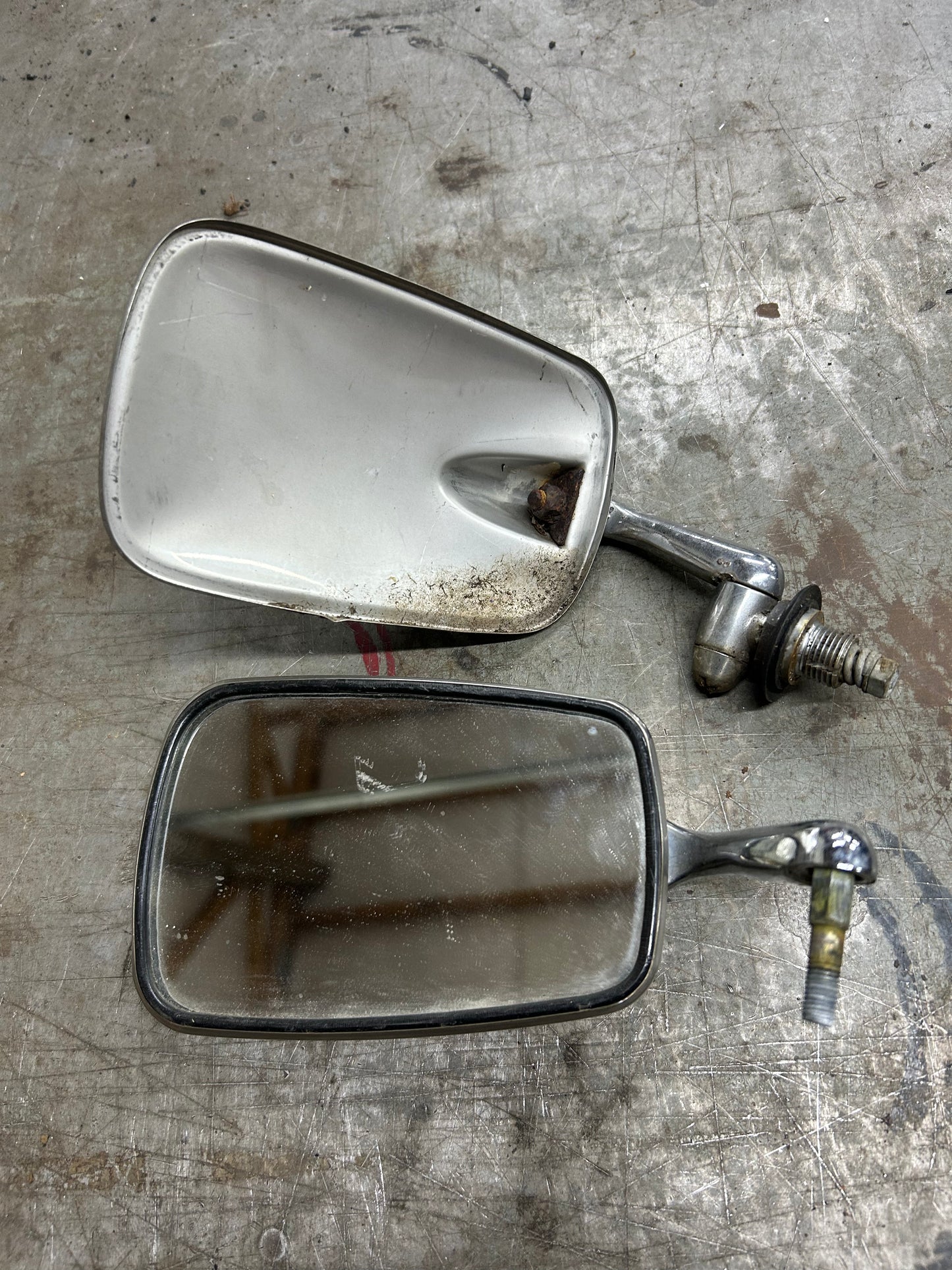 1968-77 Type 1 Beetle Sedan Left Side Mirror Lot