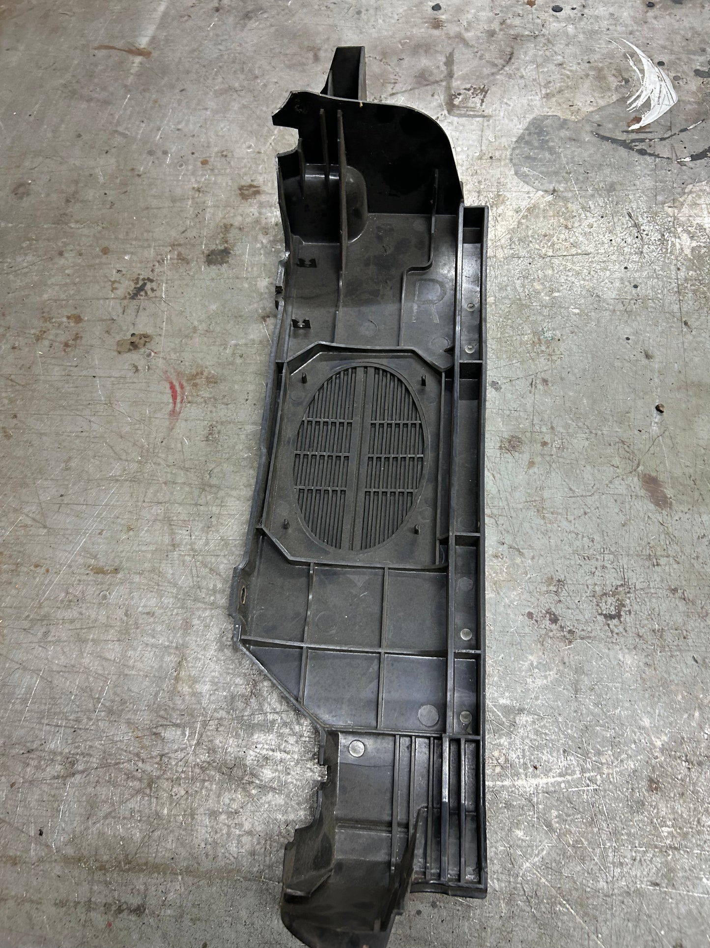 1974-84 MK1 Rabbit Right Parcel Shelf Speaker Tray
