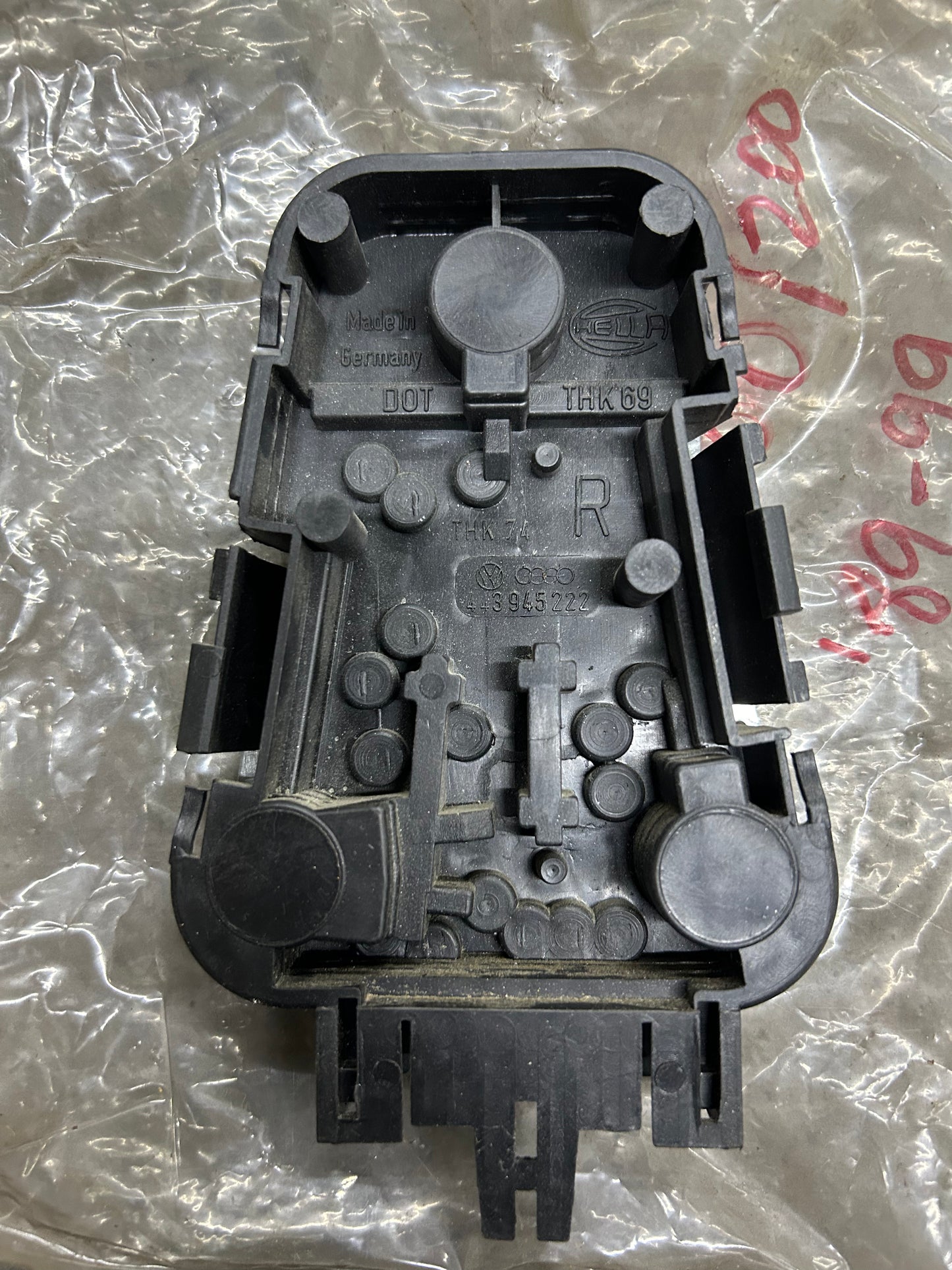 Audi 100/200 Right Rear Tail Light Bulb Tray