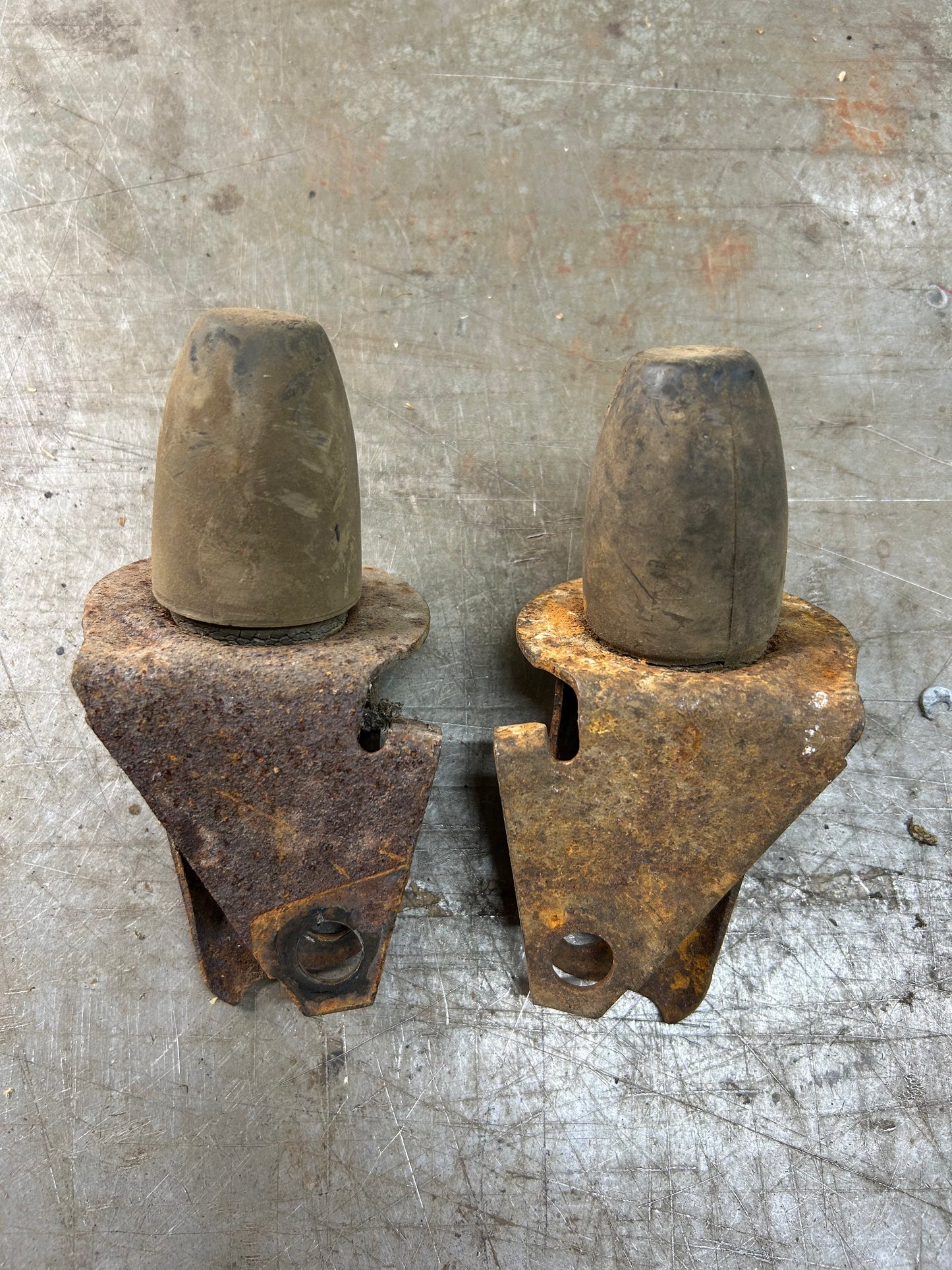 1967-Earlier Type 1 Beetle/Ghia Rear Bump Stop Bracket Pair