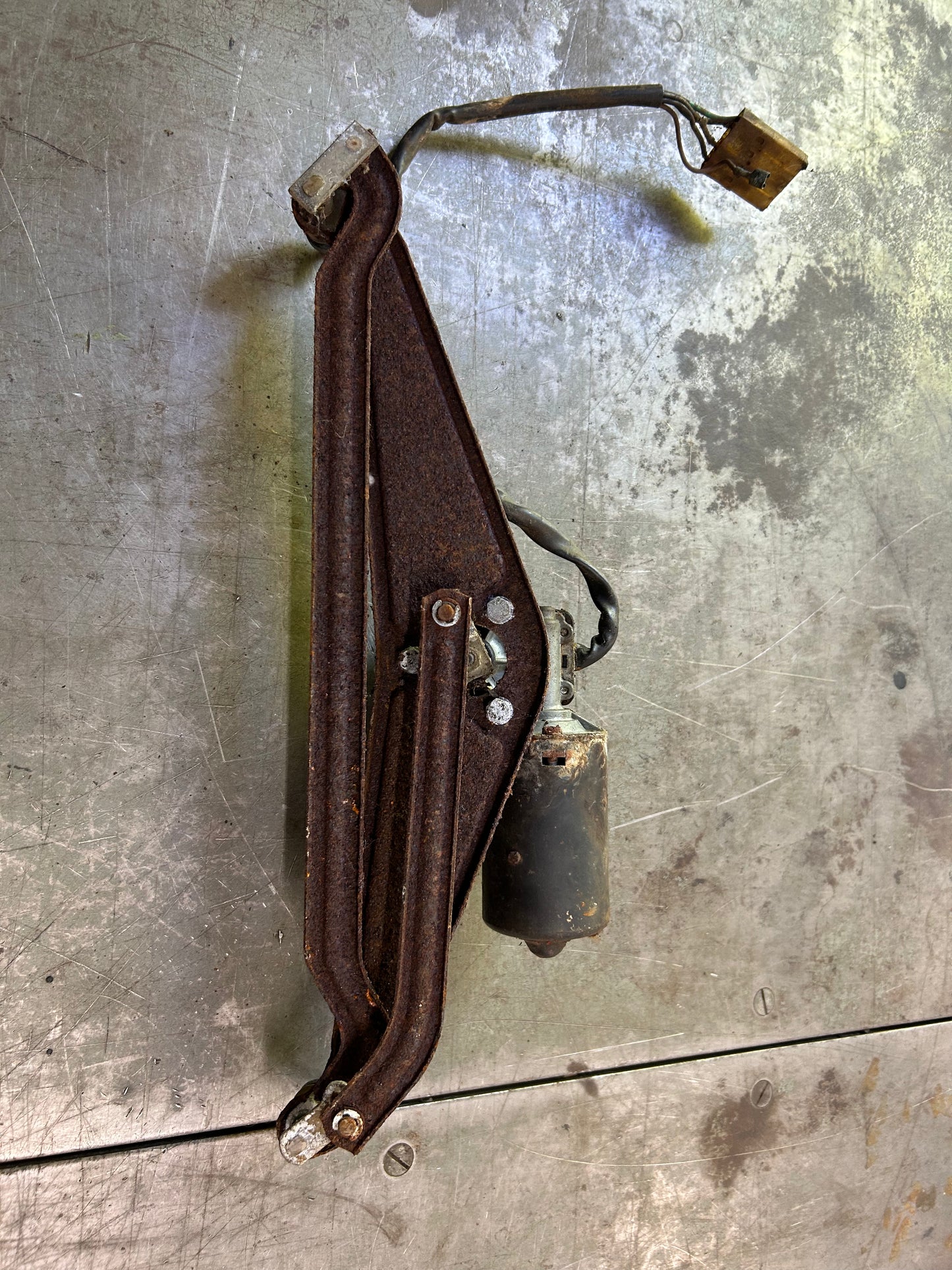 1973 Type 1 Standard Beetle Windshield Wiper Parts