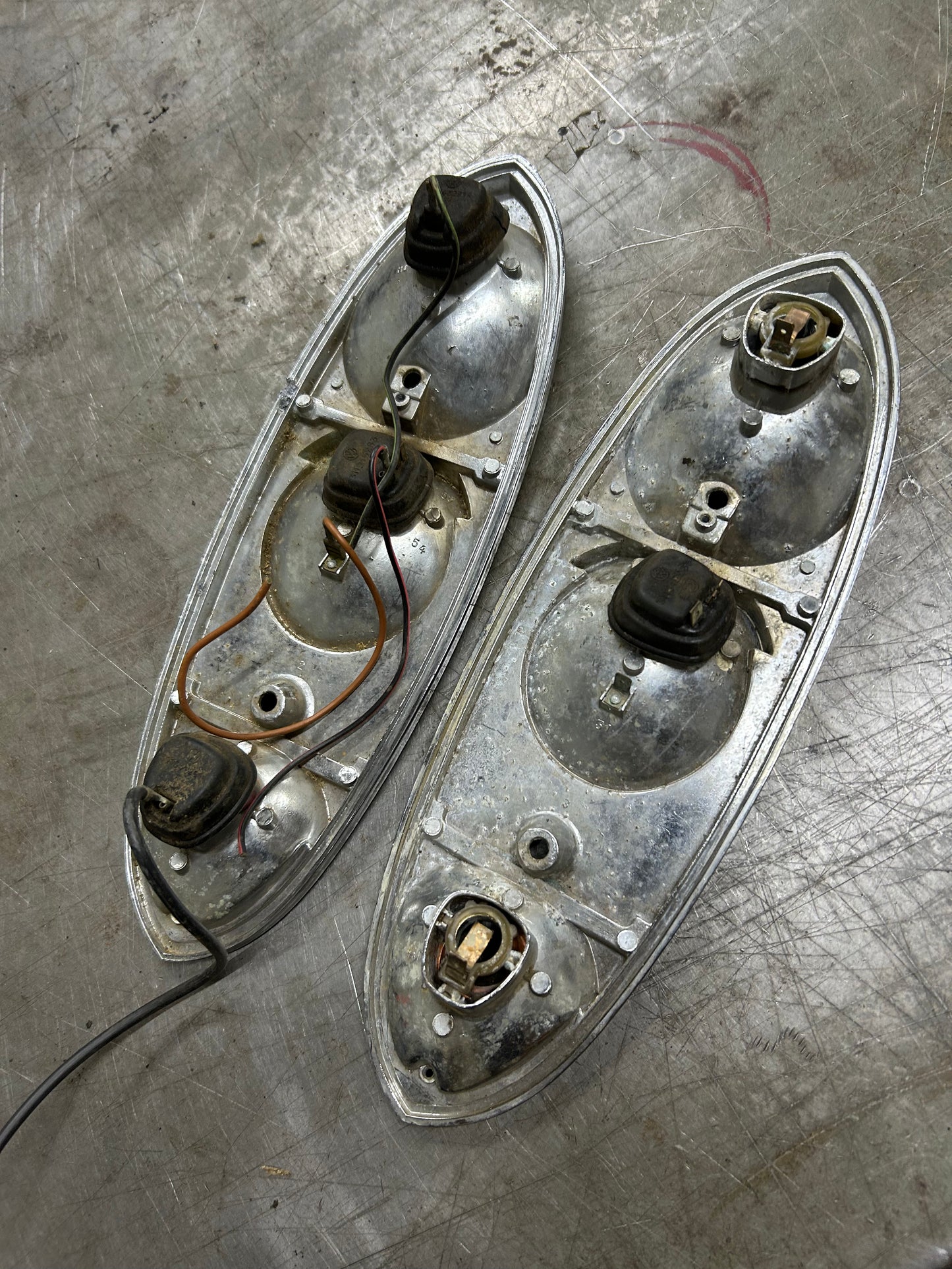 1970-74 Type 3/72-74 Ghia Taillight Housings