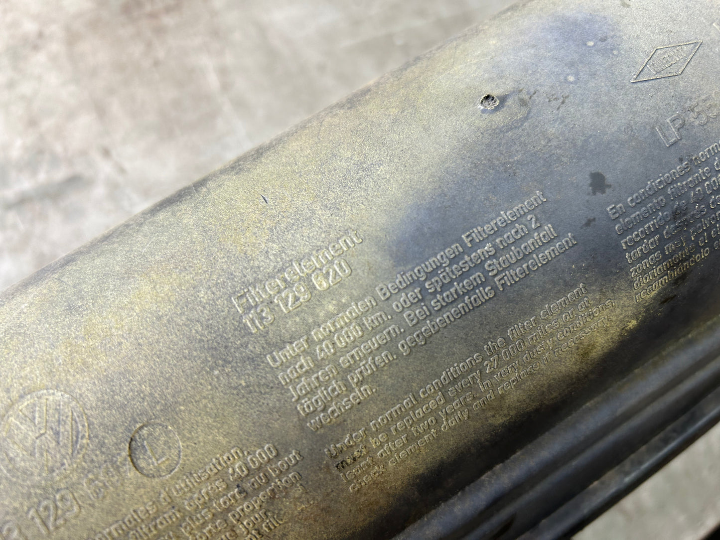 1973-74 Type 1 Beetle Air Cleaner Assembly