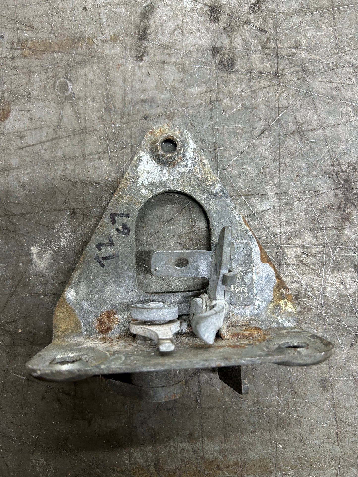 1967-71 Type 2 Bus Rear Hatch Latch