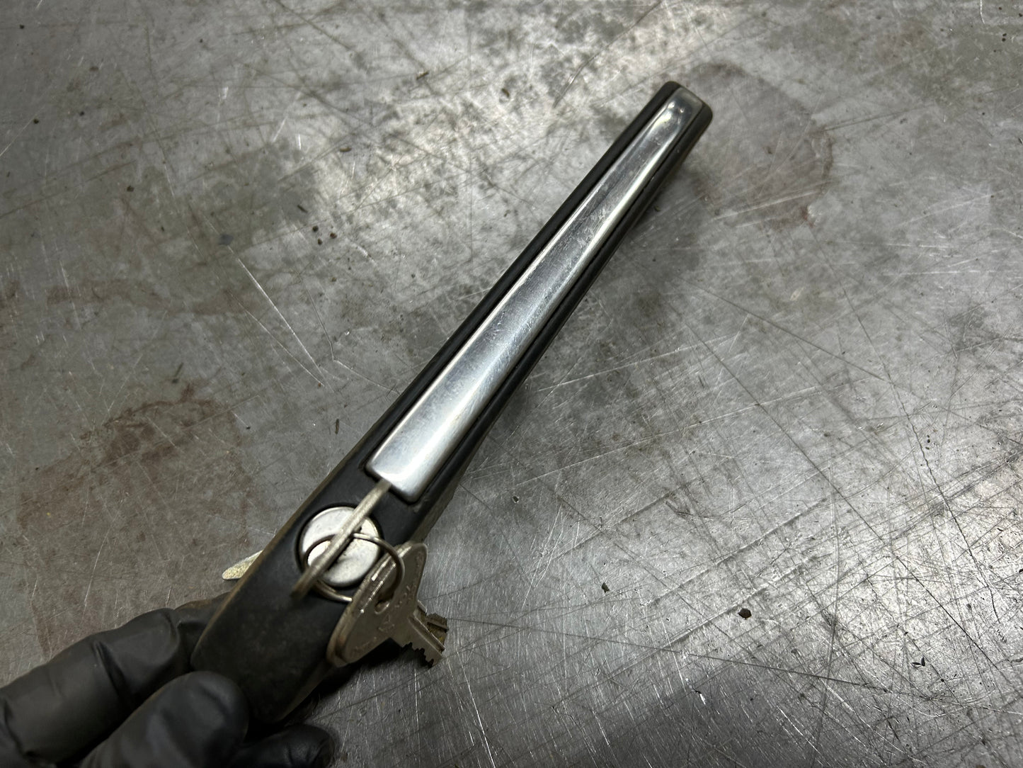 MK1/MK2 Driver Side Door Handle W/Keys