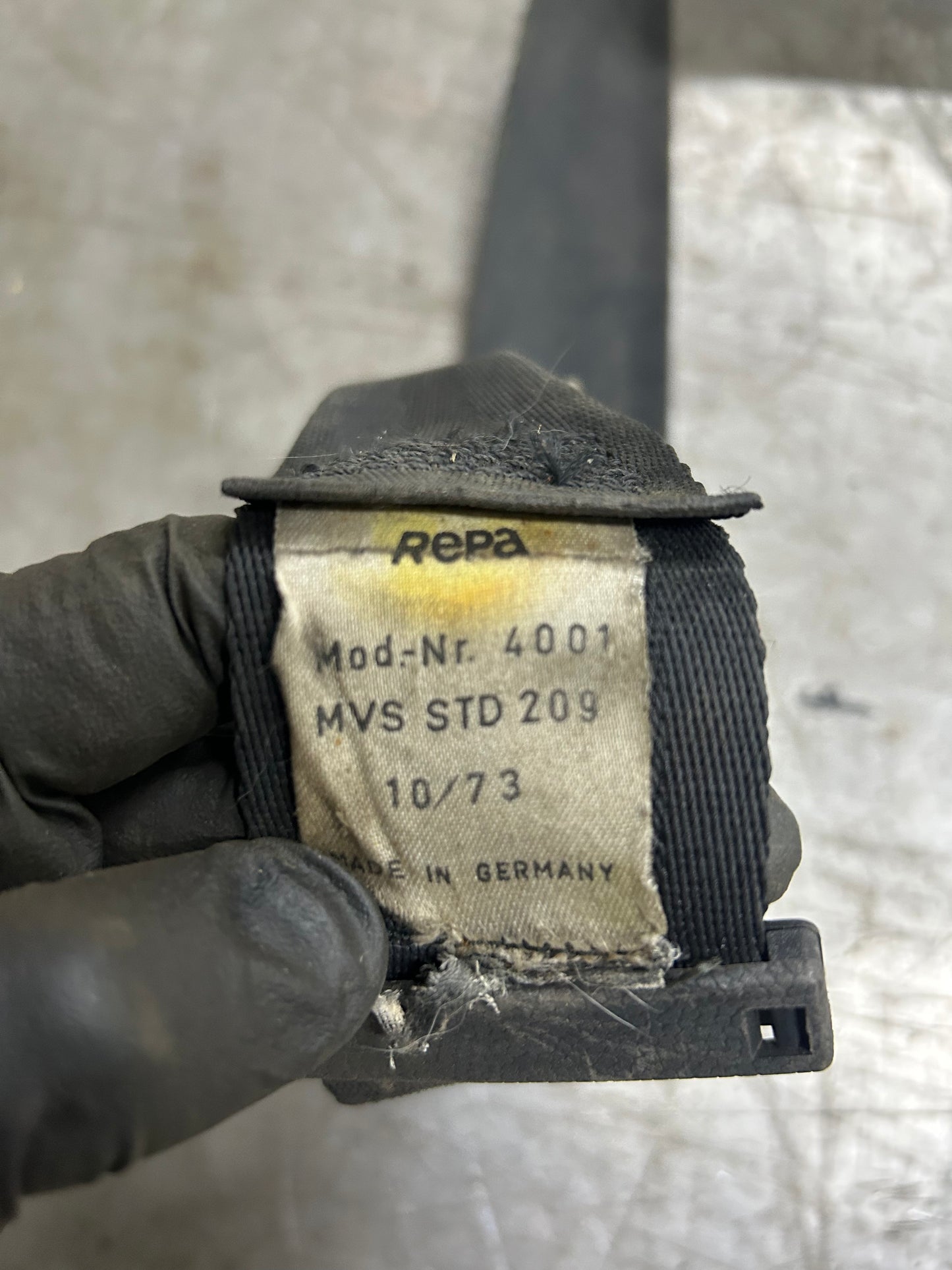 1973-77 Type 1 Beetle Sedan Left Front Seat Belt