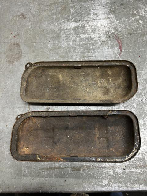 Type 4 Bus/411/412/914 Valve Cover Pair