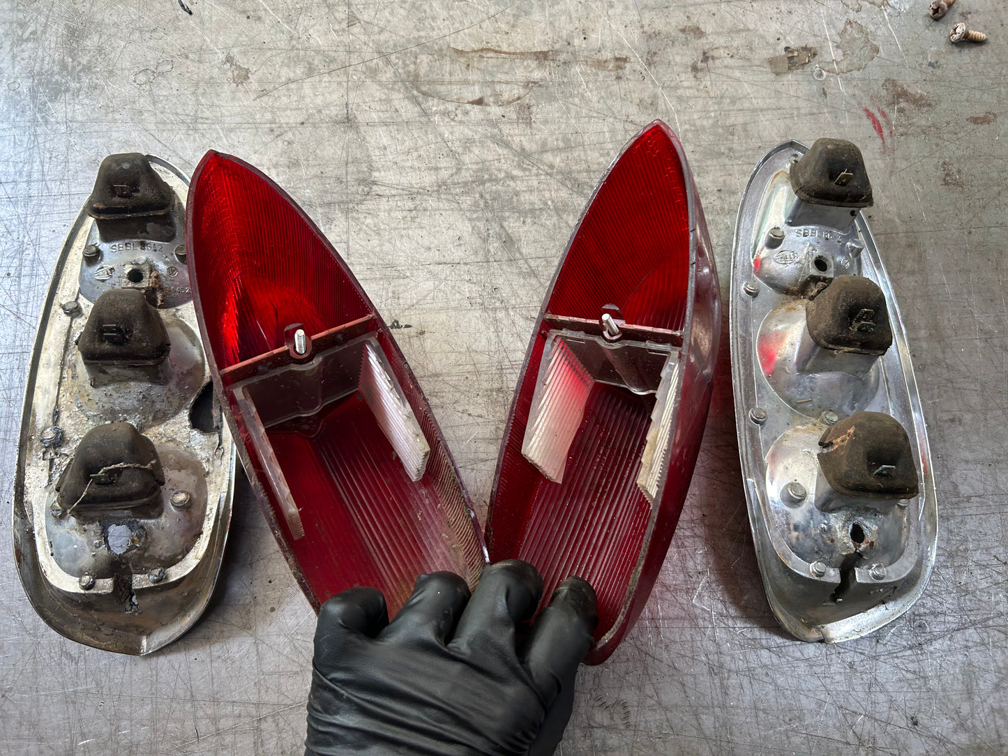 1969-Earlier Type 3 Taillight Assembly Pair