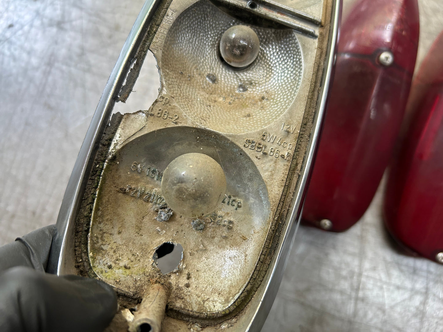 1969-Earlier Type 3 Taillight Assembly Pair