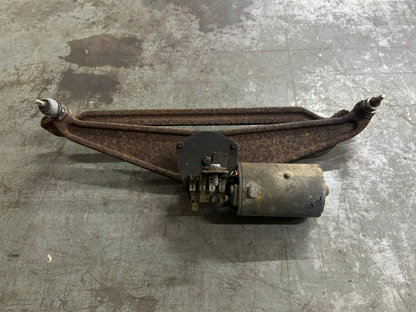1970-71 Type 1 Beetle Wiper Assembly Parts