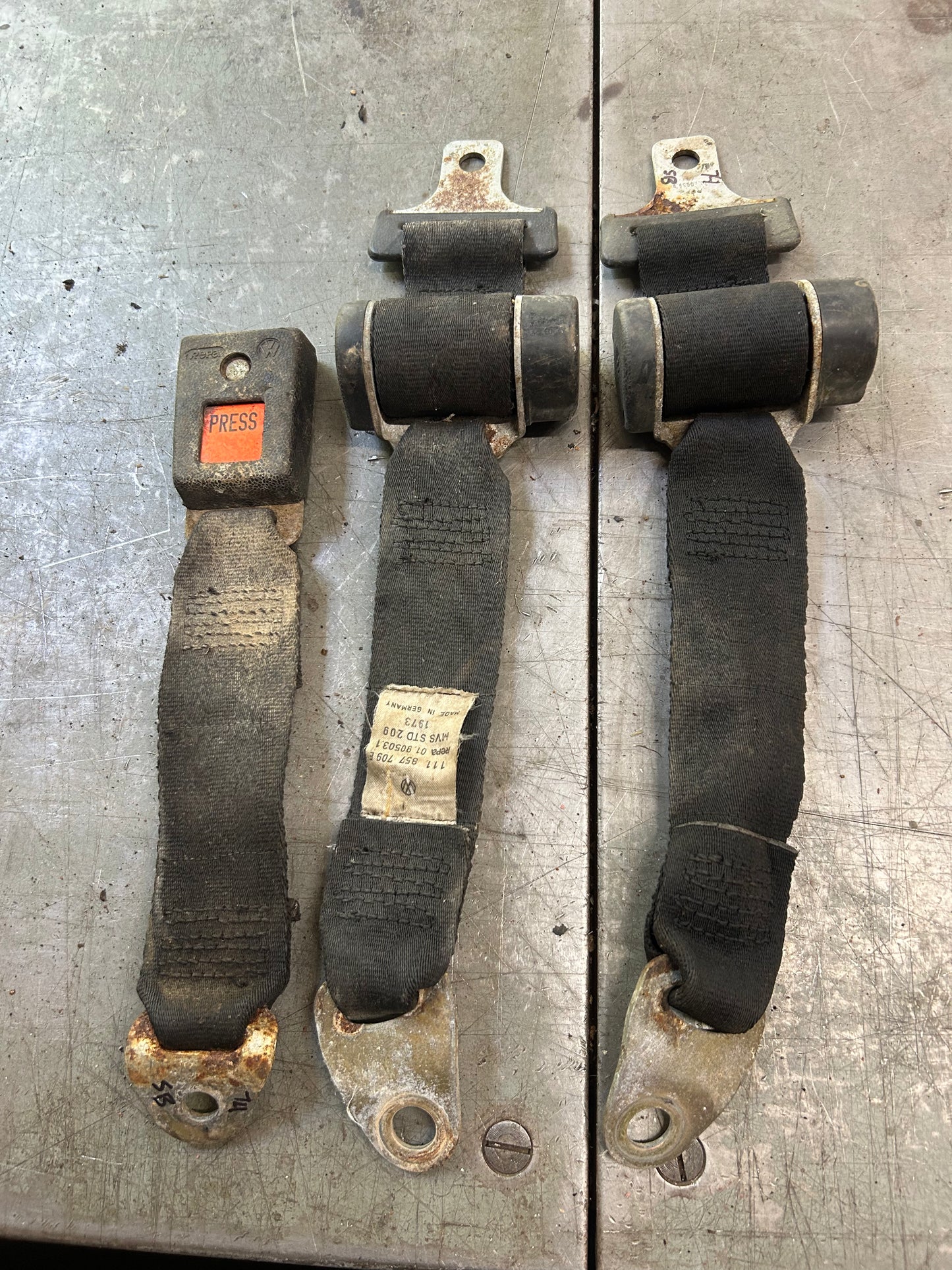 1972-79 Type 1 Beetle Rear Set Belts