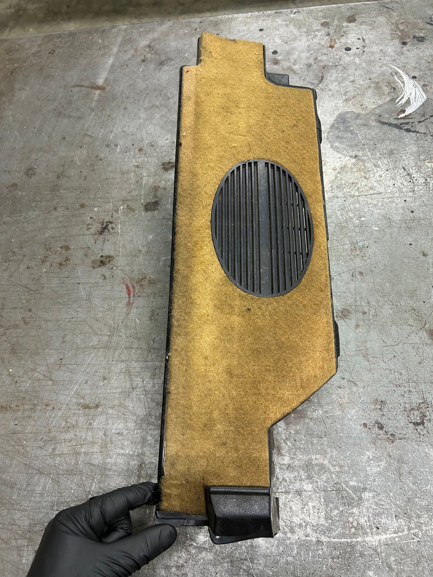 1974-84 MK1 Rabbit Right Parcel Shelf Speaker Tray