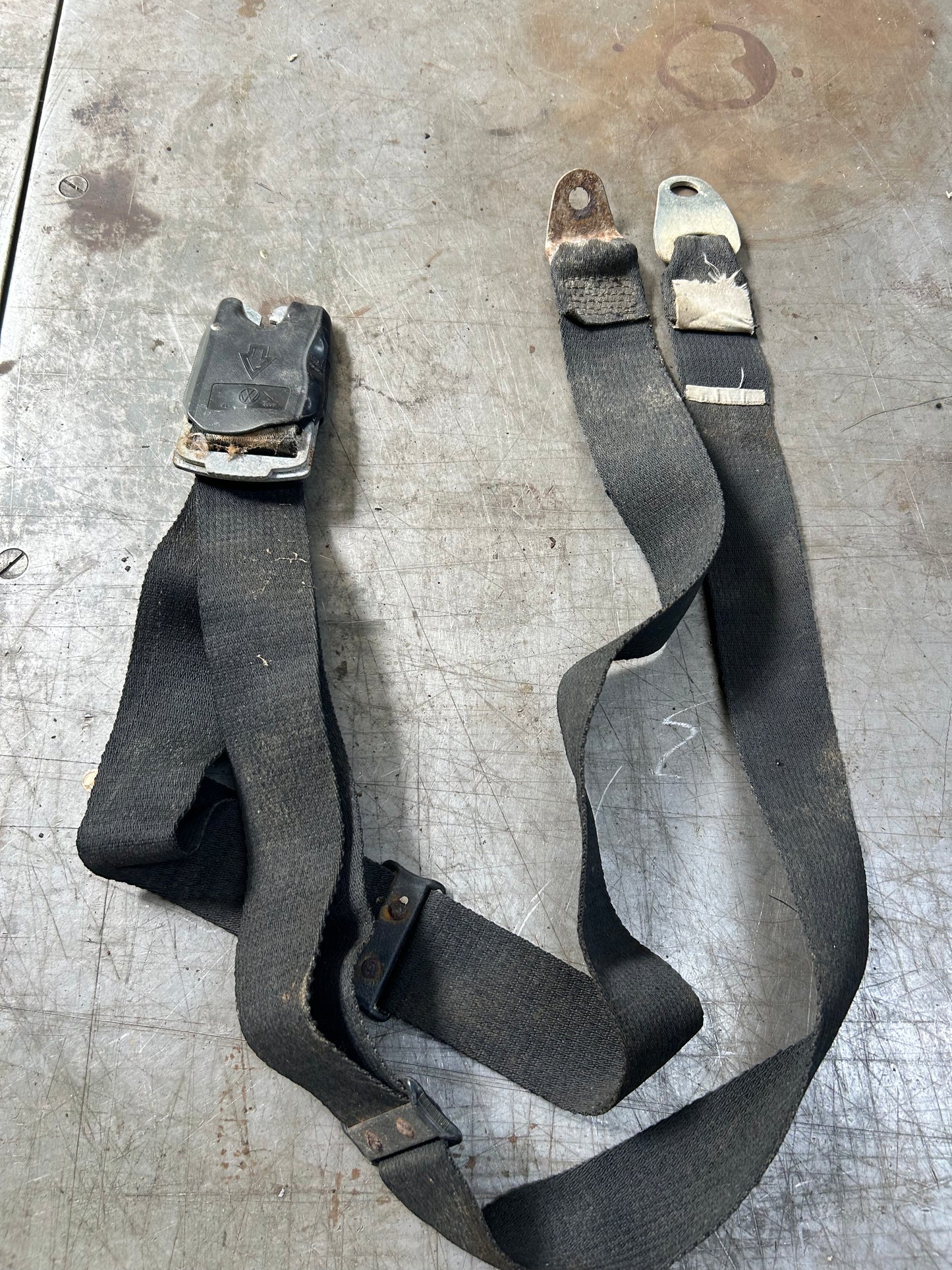 1968-69 Type 1 Beetle Lobster Claw Front Seat Belt