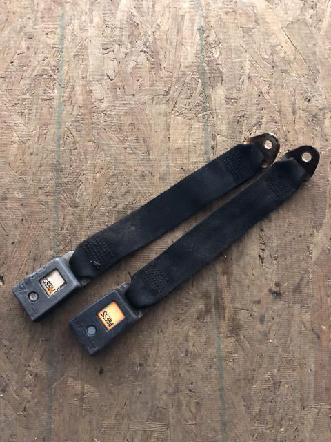 1974-76 Mk1 Rabbit Rear Seat Belt Receiver Pair