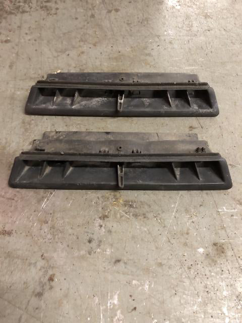 1970+ Type 1 Beetle Dash Defrost Vent Pair