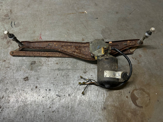 1970 Type 3 Squareback/Fastback Wiper Assembly