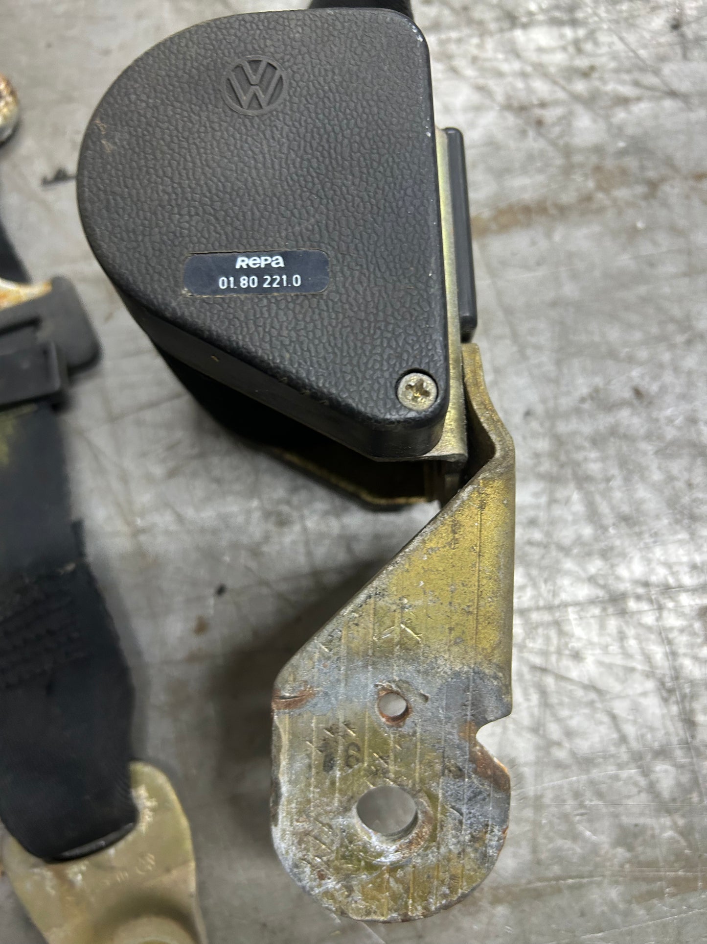 1973-77 Type 1 Beetle Sedan Left Front Seat Belt