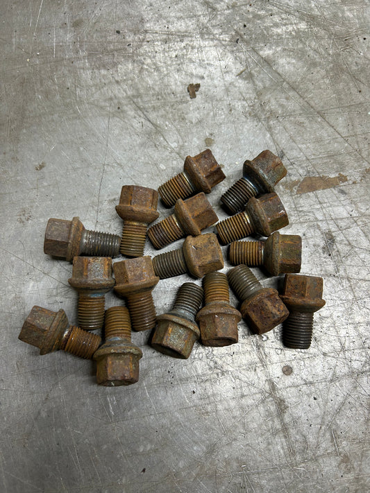 Later Model 4 Lug Beetle/Ghia/Type 3 Wheel Lug Bolt Set