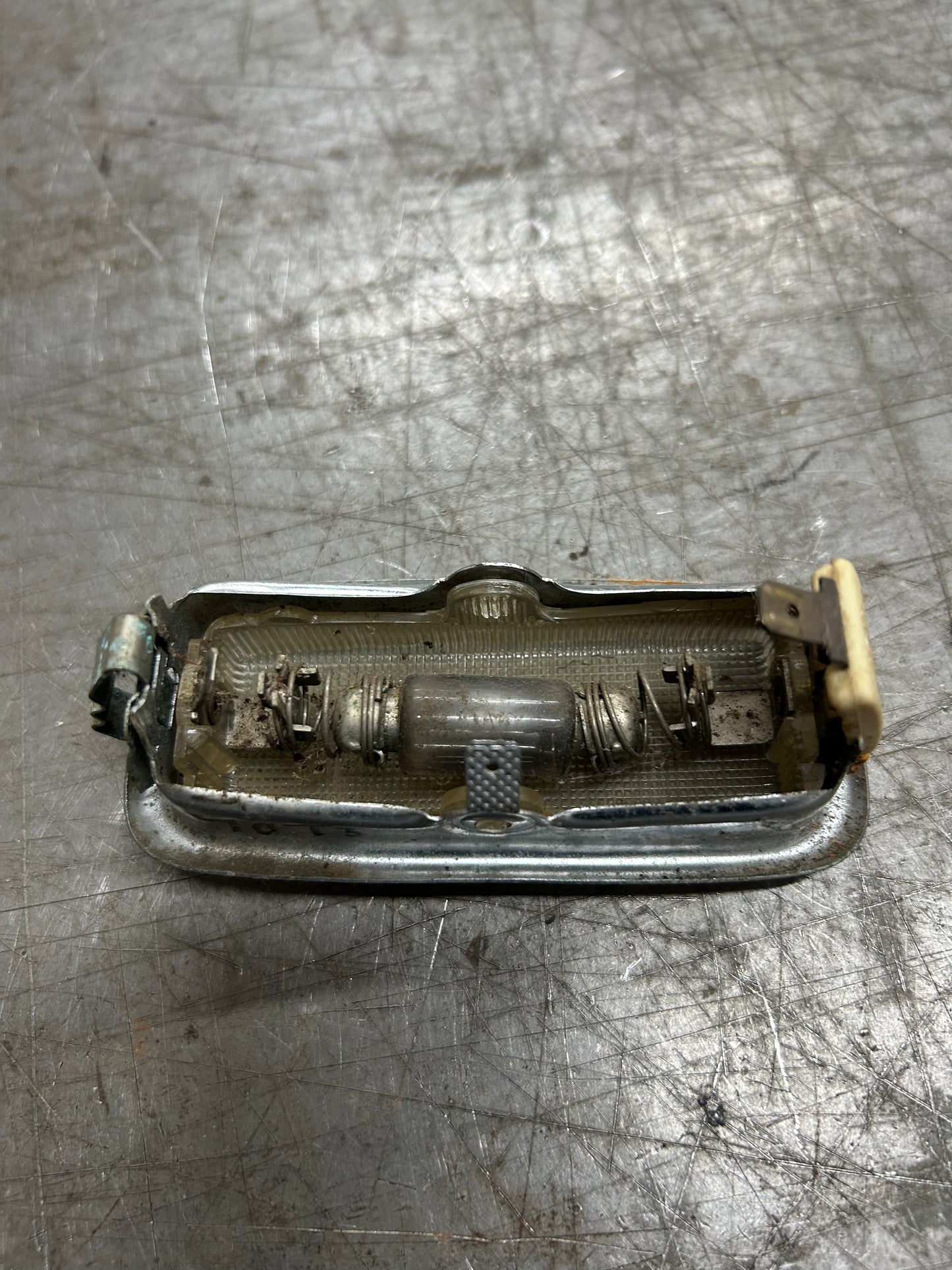 Type 3 Squareback/Fastback/Notchback Dome Light