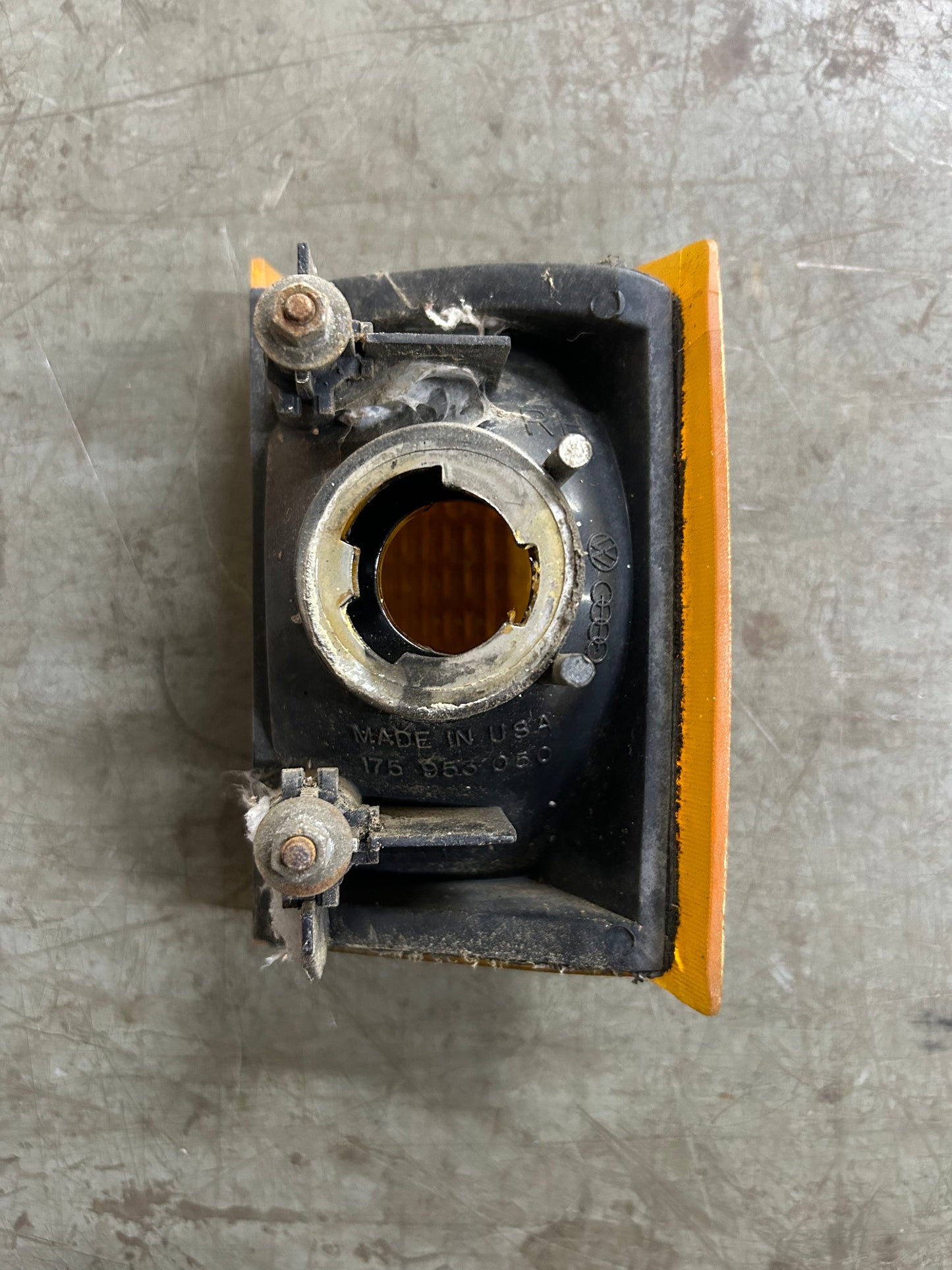 1981-84 MK1 Rabbit/Caddy Right Front Marker Light