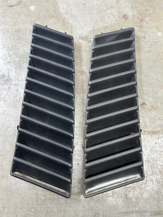 Vanagon Rear Engine Air Intake Vent Pair