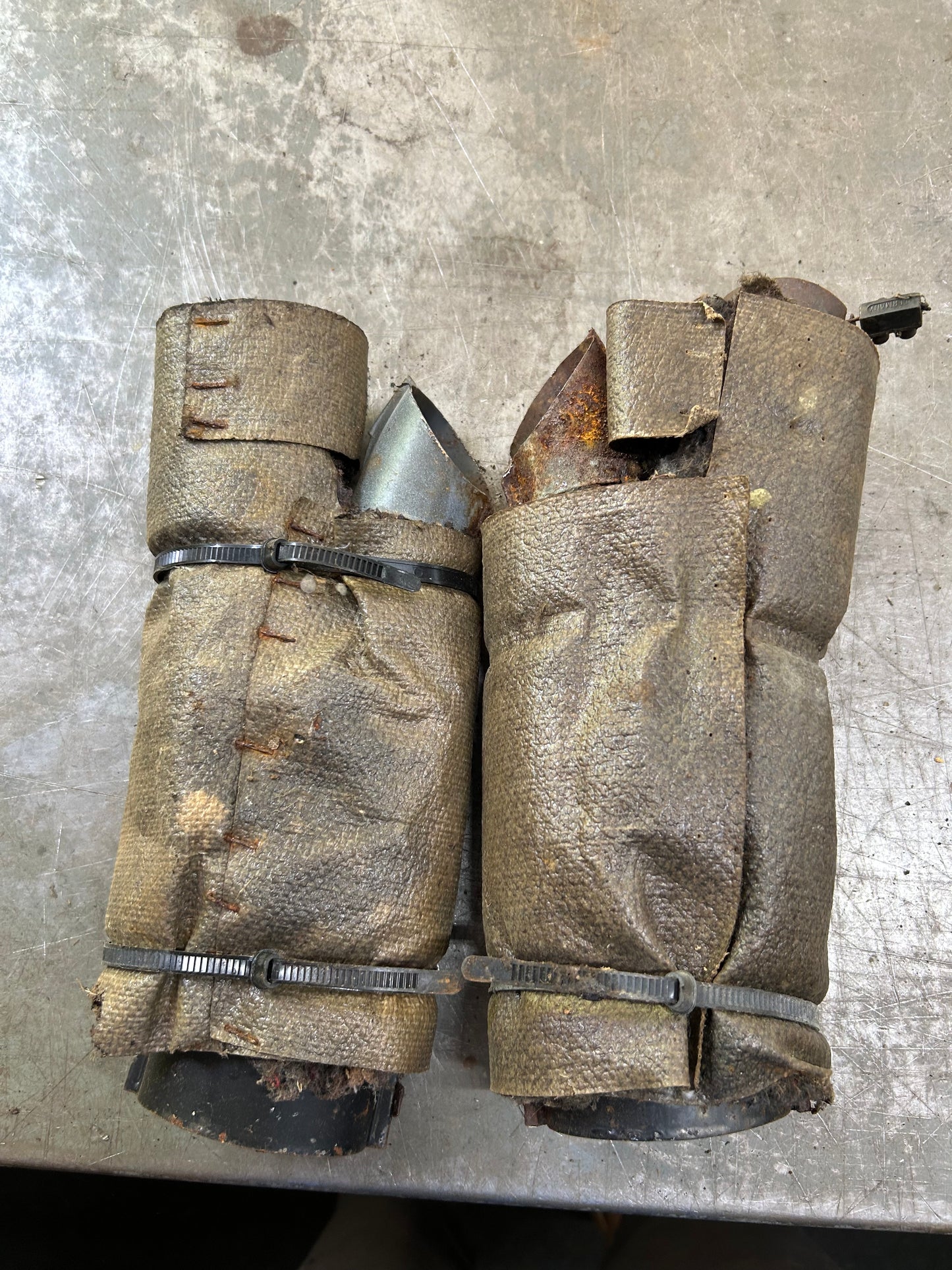 1968-79 Type 1 Beetle Under Seat Heat Duct Pair