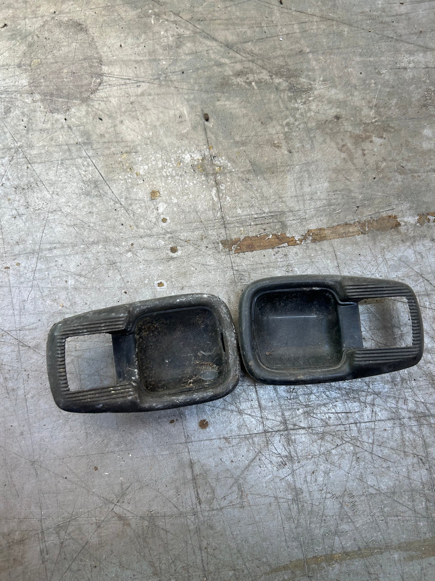 1971-79 Type 1 Beetle Interior Door Handle Trim Pair